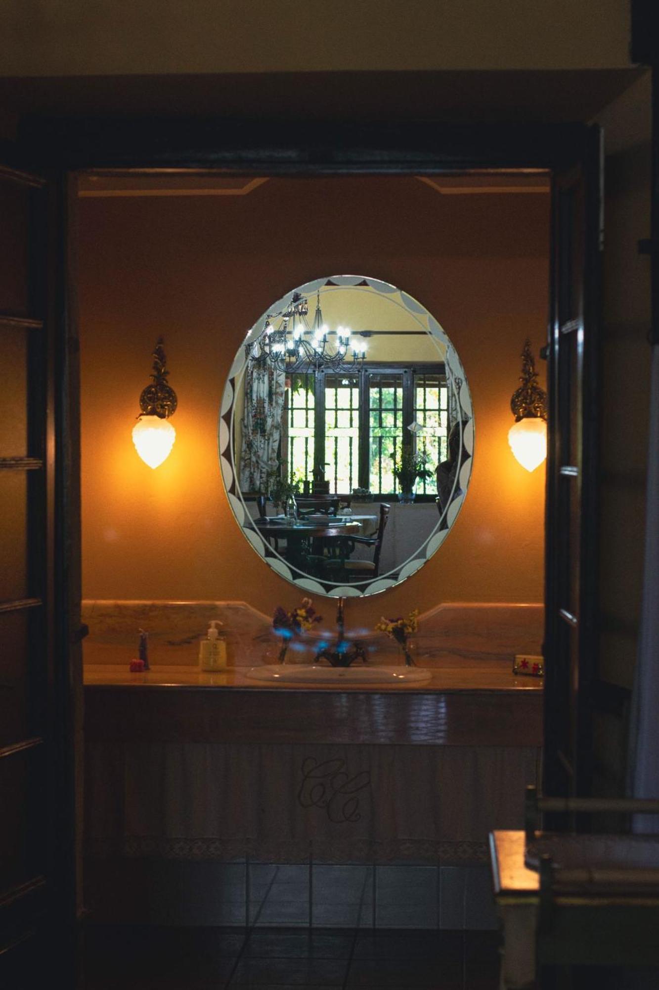 Hotel Palacio La Casona De Cerrazo Extérieur photo