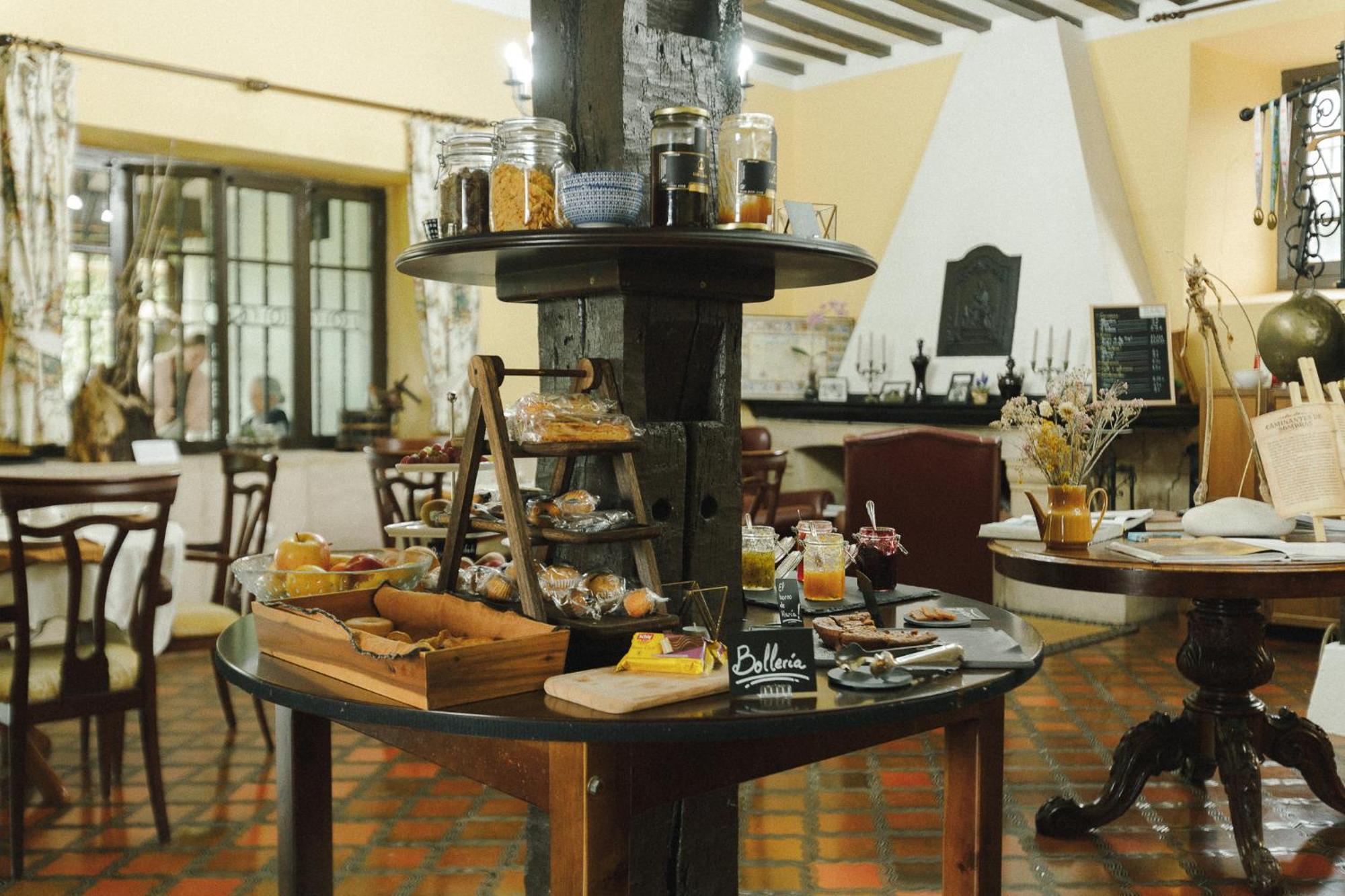 Hotel Palacio La Casona De Cerrazo Extérieur photo